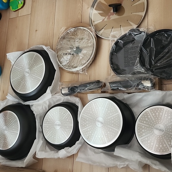 Carote Detachable 11 Piece Set (Click,cook,stack) - Picture 6 of 11